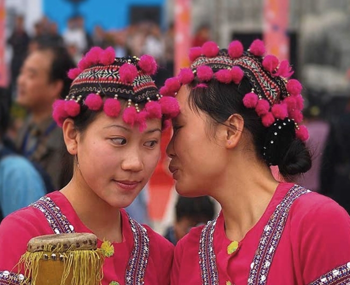 Ethnic Groups & Minorities in China.