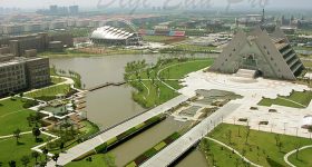 Shanghai_University_of_Engineering_Science_Campus_1