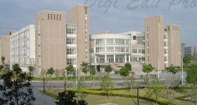 Shanghai_University_of_Engineering_Science_Campus_2